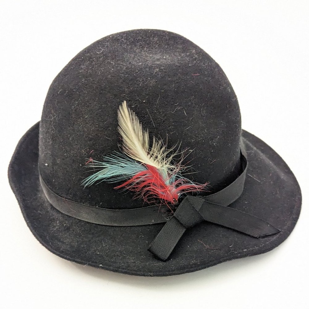 Vintage Black  Wool  Hat with feathers and ribbon